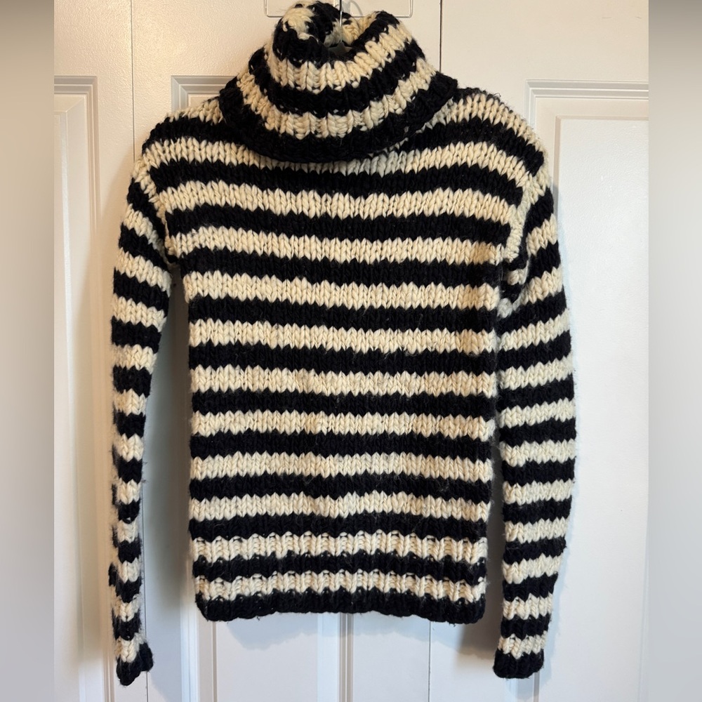 Vintage Juicy Couture Chunky 100% Wool Sweater 🤍🖤